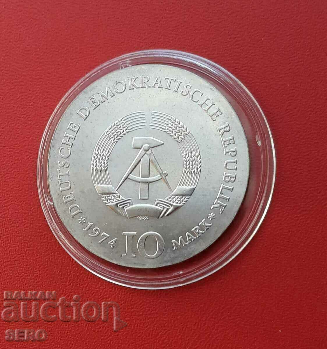 Germany-GDR-10 stamps 1974-silver, very rare and very well preserved Germany-GDR-10 stamps 1974-silver, very rare and very well preserved