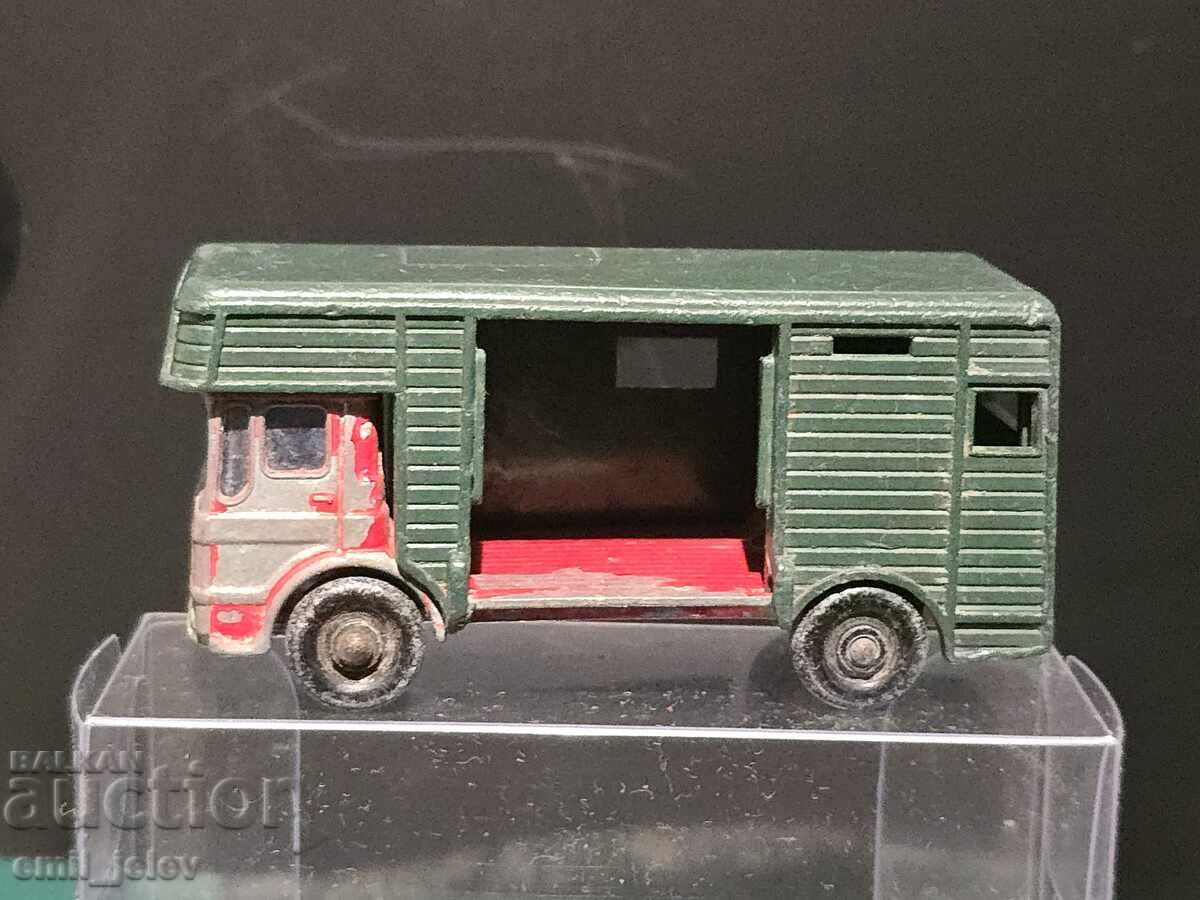 Auction  Matchbox Lesney No. 17E AEC Horse Box 1969