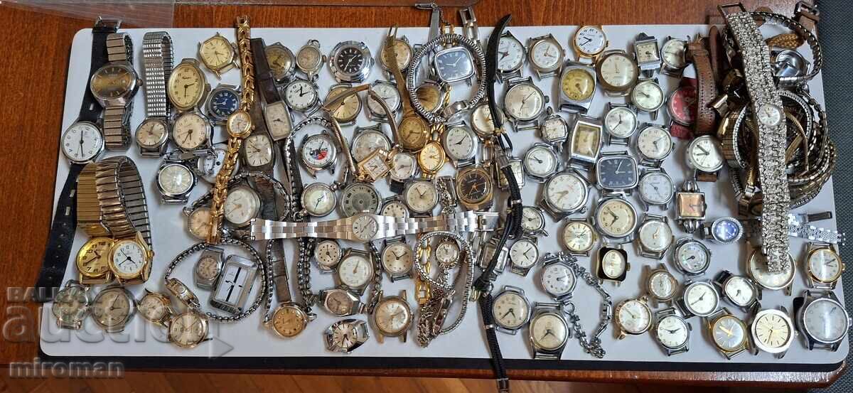 For sale: Lot of women's watches + cases and straps