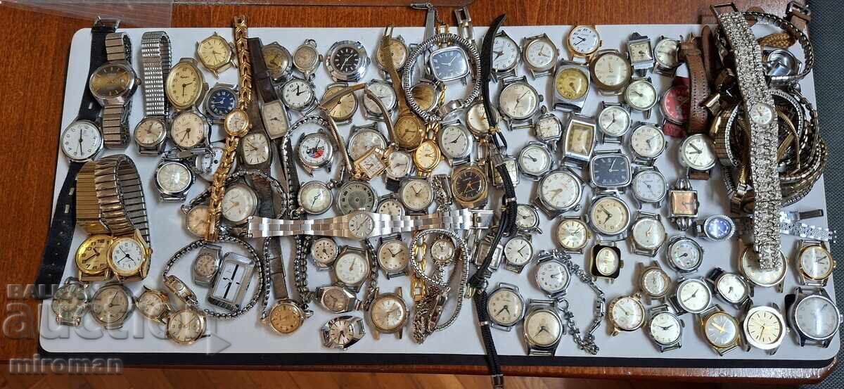 I am selling a lot of mechanisms from women's watches and parts I am selling a lot of mechanisms from women's watches and parts