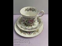 Βασιλικό σετ τριών τεμαχίων για τσάι