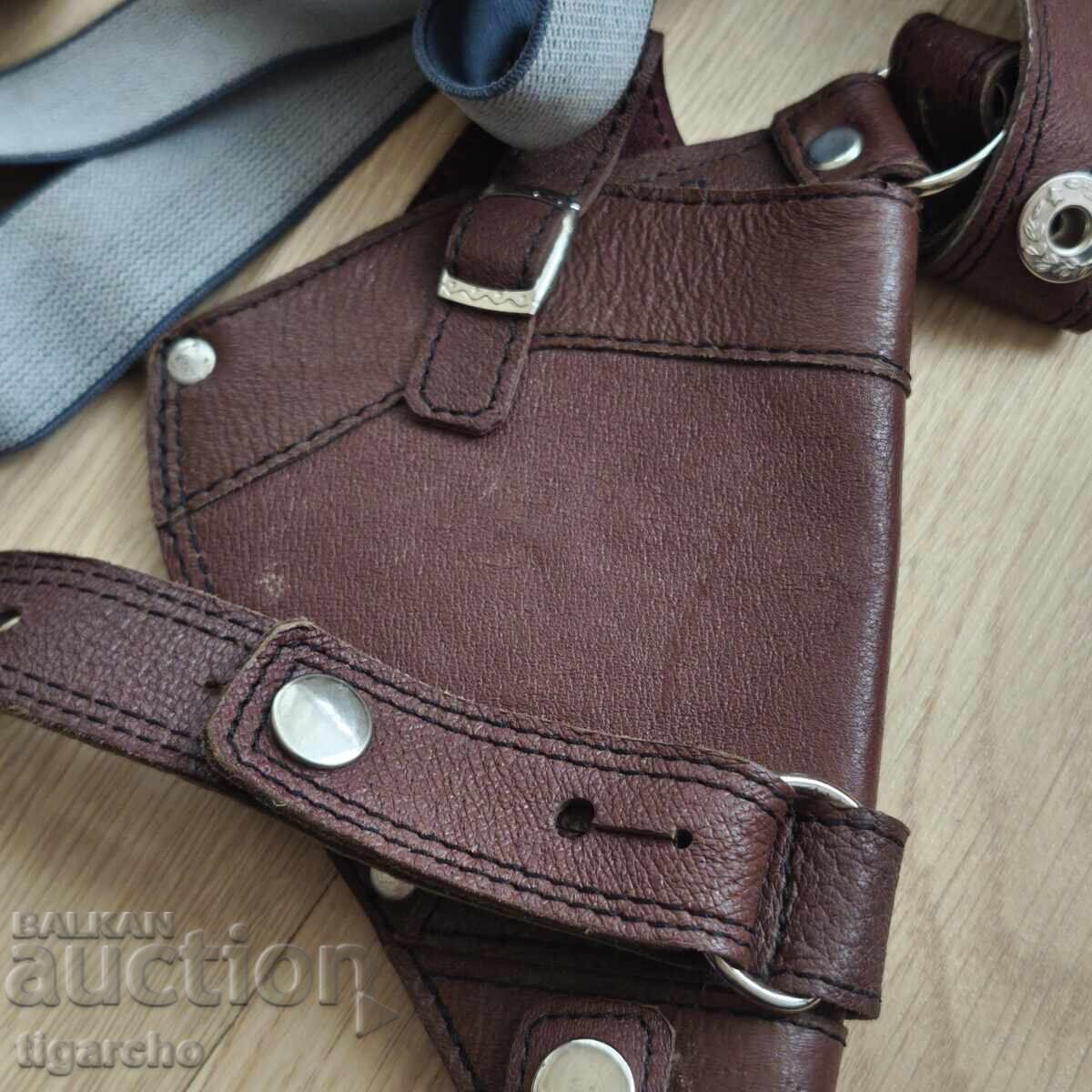 Θήκη όπλου με τιμή 50.00 BGN | € 25.56 Θήκη όπλου με τιμή 50.00 BGN | € 25.56