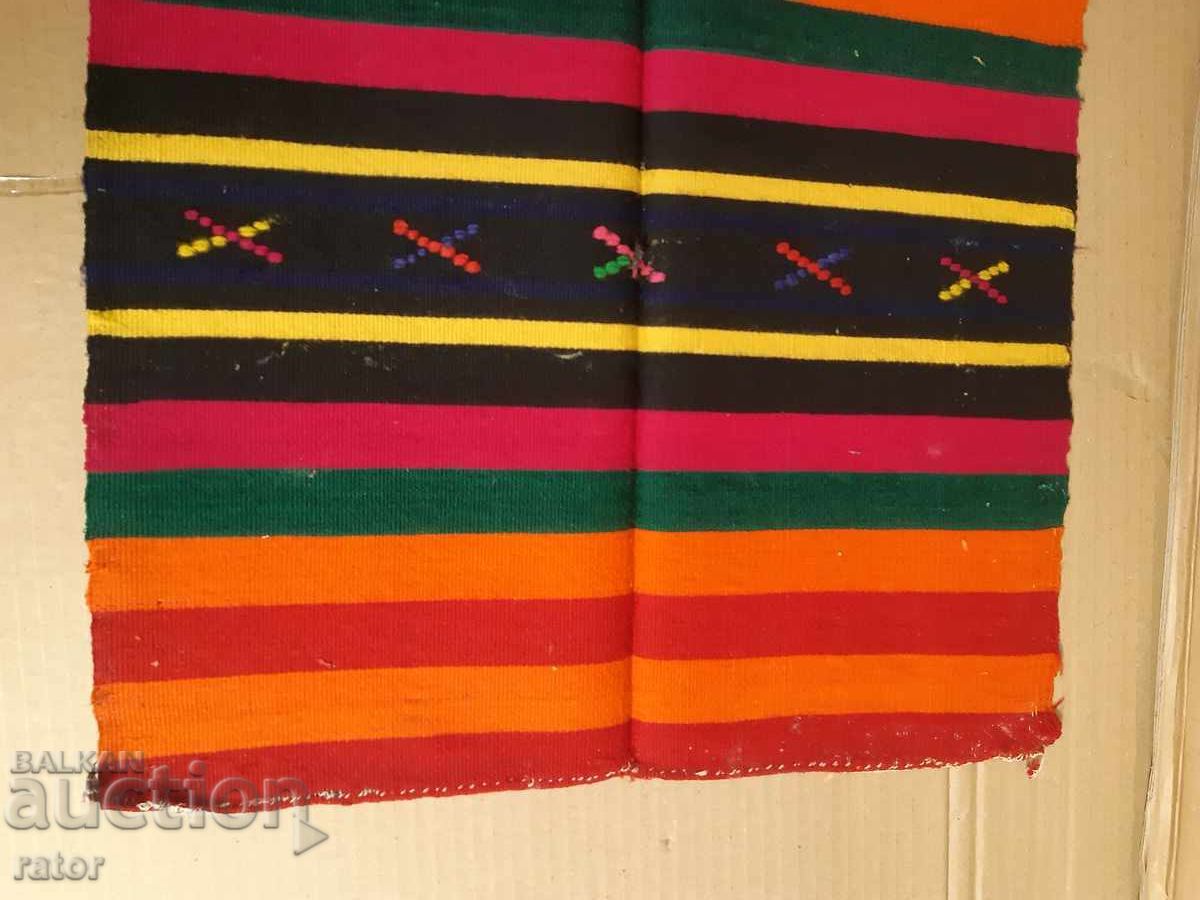 Αυθεντική μάλλινη ποδιά, κοστούμι με τιμή 13.99 BGN | € 7.15