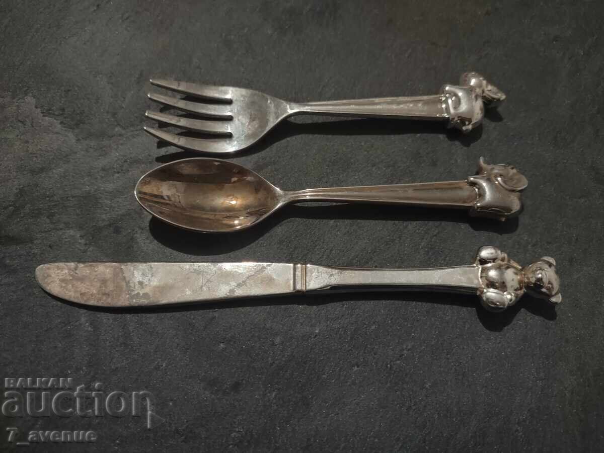 Детски прибори, нож, вилица, лъжица  8.11..25