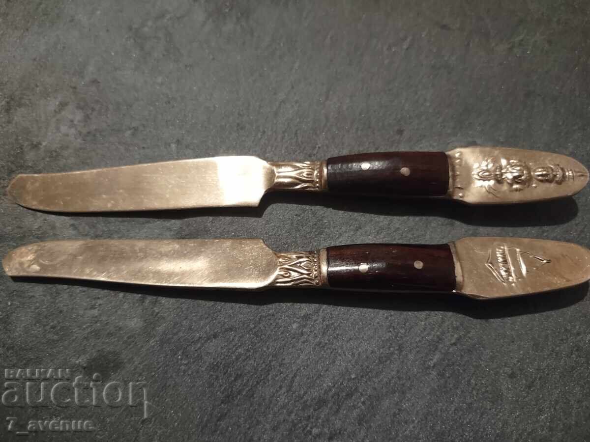 Delivery of Cutlery, two knives, for butter, cheese....8.11..25