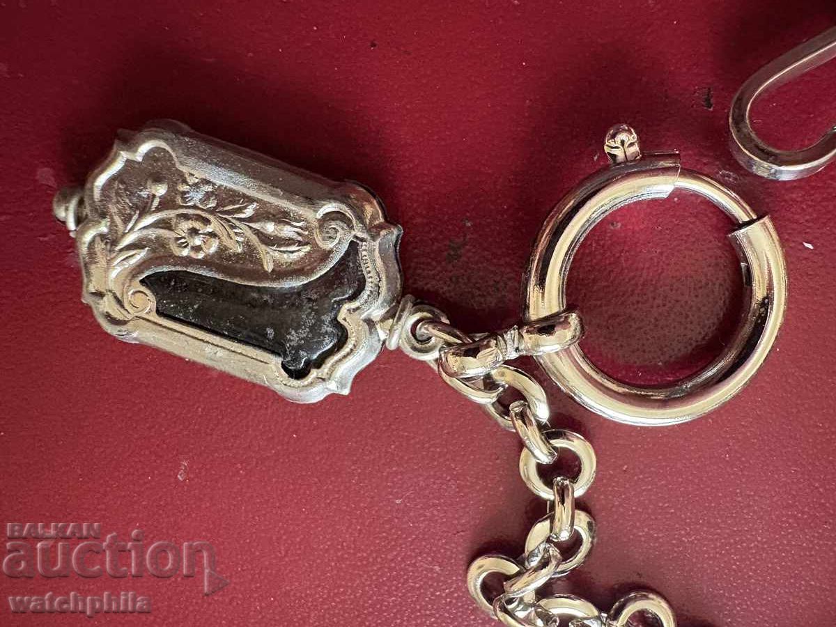 Σπάνιο και ενδιαφέρον φυλαχτό για ρολόι τσέπης. 4 με τιμή 14.00 BGN | € 7.16 Σπάνιο και ενδιαφέρον φυλαχτό για ρολόι τσέπης. 4 με τιμή 14.00 BGN | € 7.16