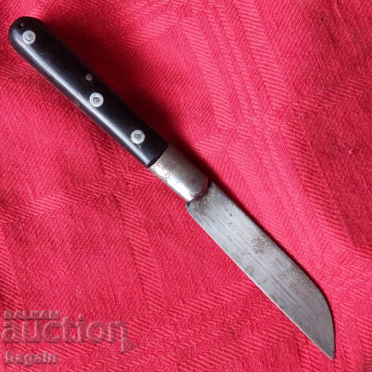 Delivery of Markov folding knife