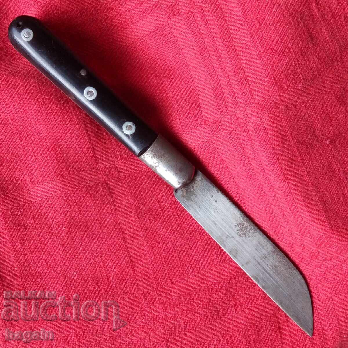 Доставка на Марков сгъваем нож.