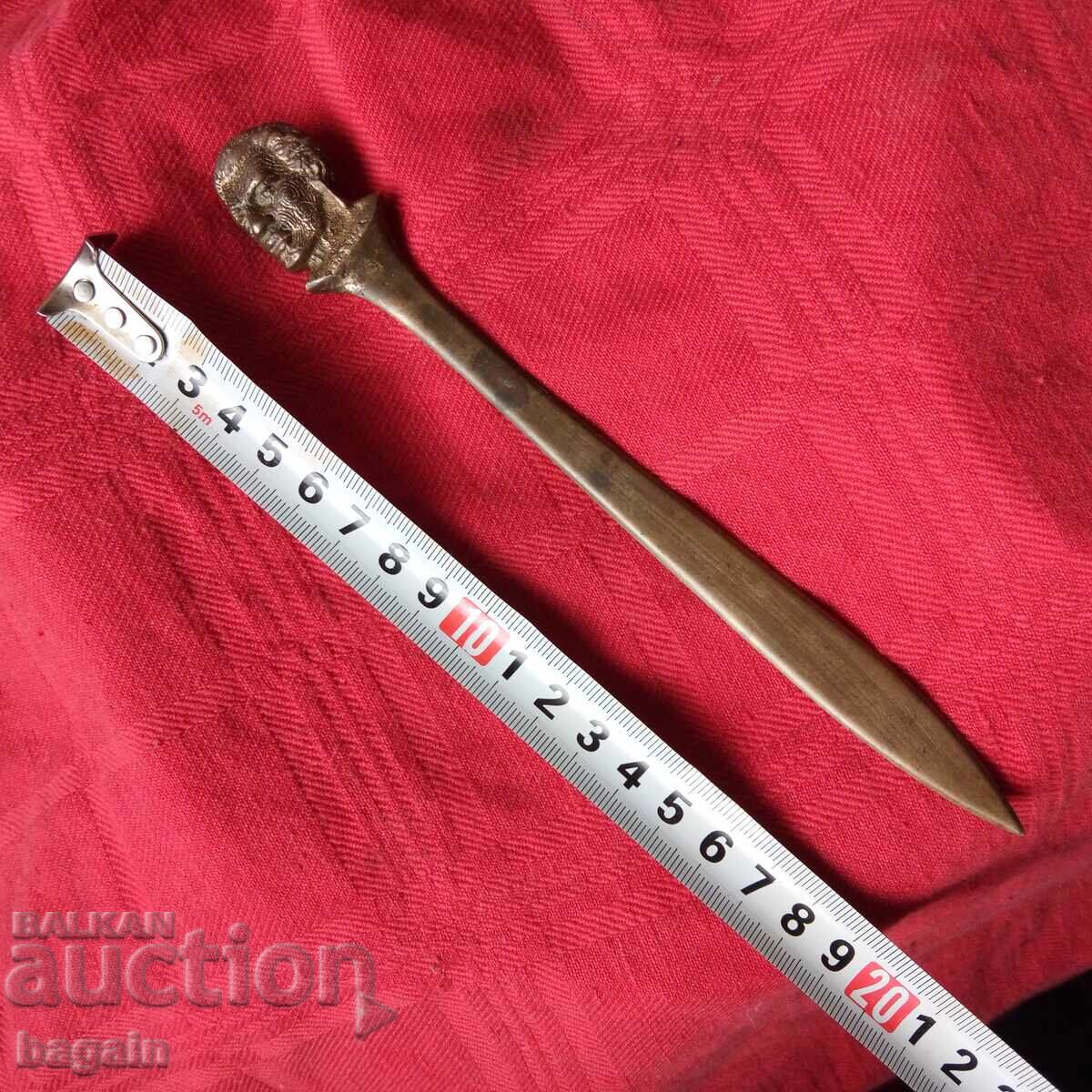 Delivery of Bronze sculpture.