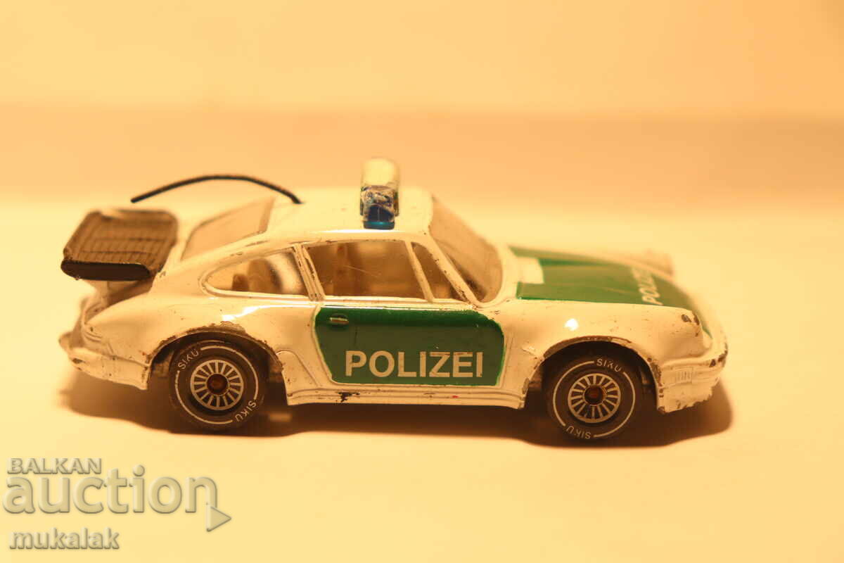 1/64 SIKU PORSCHE POLICE POLICE CAR TOY MODEL - 5 1/64 SIKU PORSCHE POLICE POLICE CAR TOY MODEL - 5