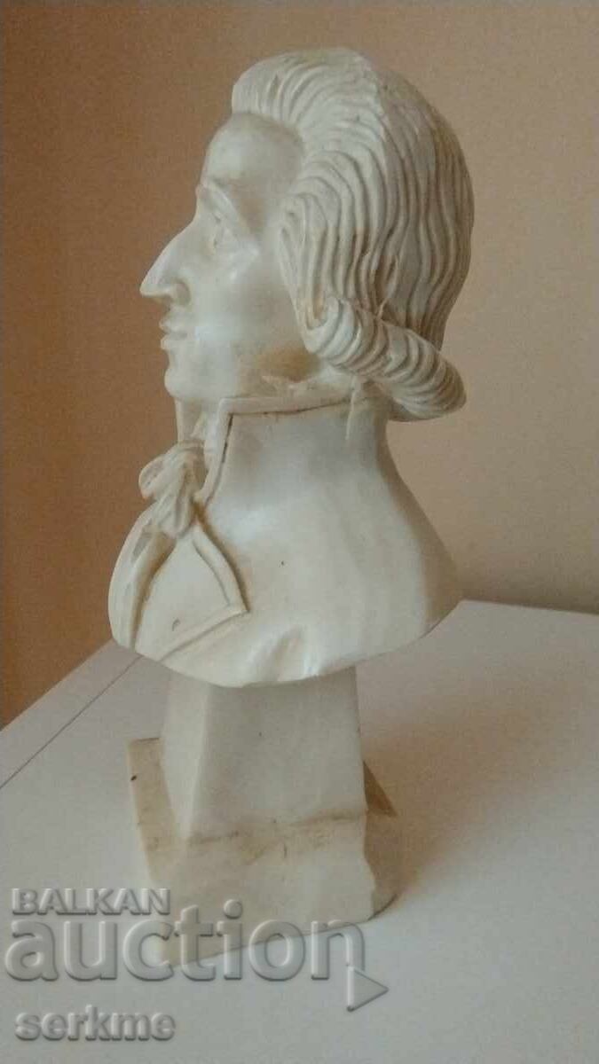 Bust de Goethe cu preț 30.00 BGN | € 15.34 Bust de Goethe cu preț 30.00 BGN | € 15.34