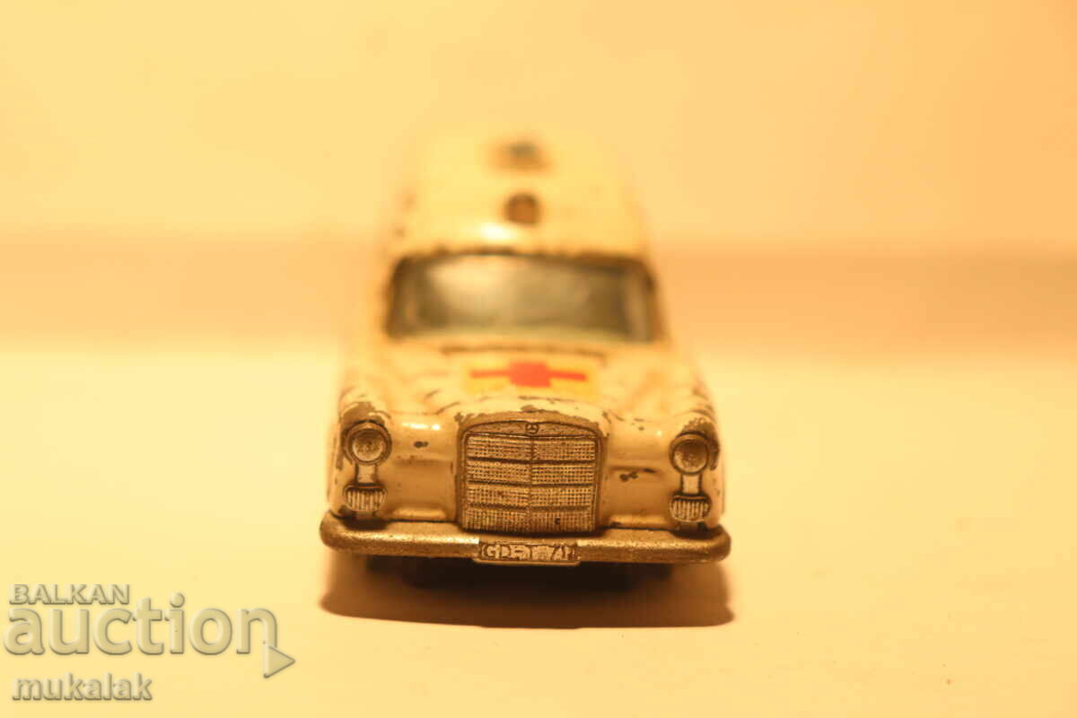 Доставка на 1/64? MATCHBOX MERCEDES ЛИНЕЙКА КОЛИЧКА ИГРАЧКА МОДЕЛ Доставка на 1/64? MATCHBOX MERCEDES ЛИНЕЙКА КОЛИЧКА ИГРАЧКА МОДЕЛ