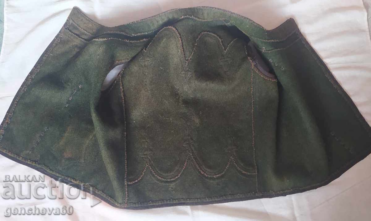 Authentic men's vest with braid trim with price 260.00 BGN | € 132.94