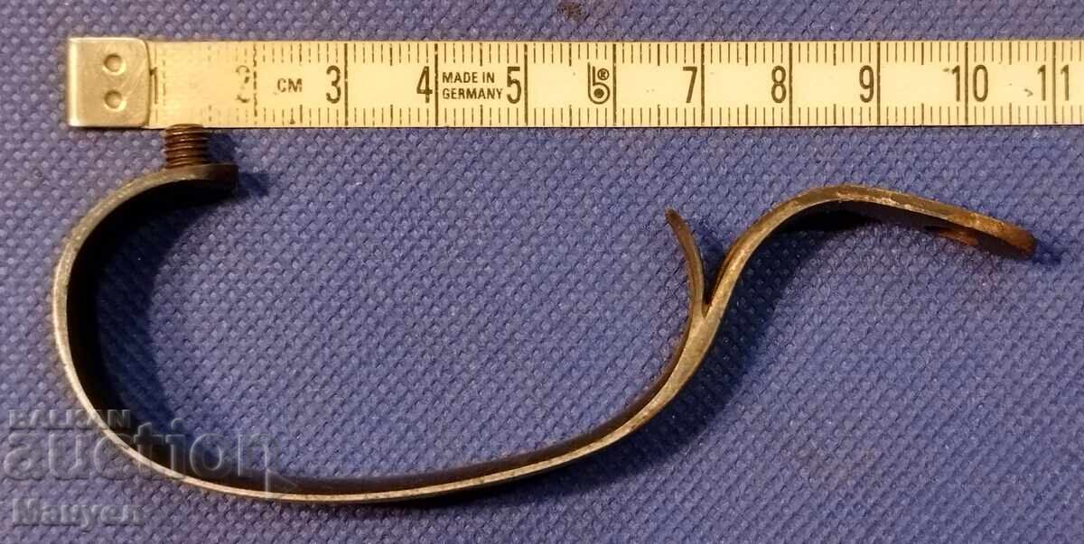 Резервни части, спускова скоба за пушка. с цена 14.90 лв. | € 7.62 Резервни части, спускова скоба за пушка. с цена 14.90 лв. | € 7.62