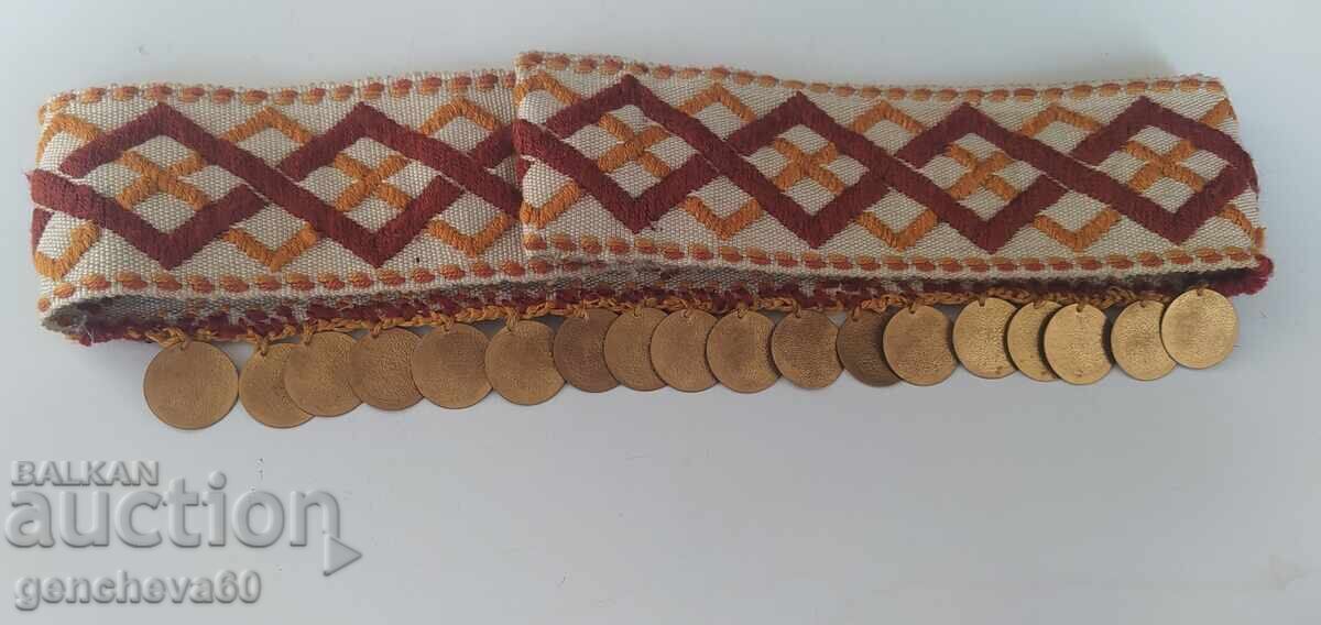 Licitație Bijuterie de cap veche, coșar