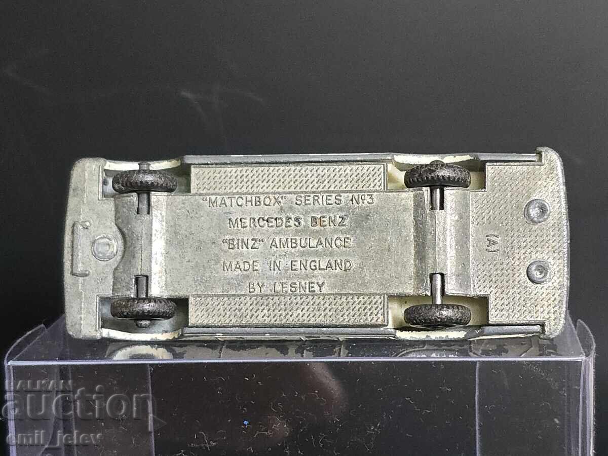 Matchbox Lesney No. 3C Mercedes Ambulance 1967 - 6 Matchbox Lesney No. 3C Mercedes Ambulance 1967 - 6