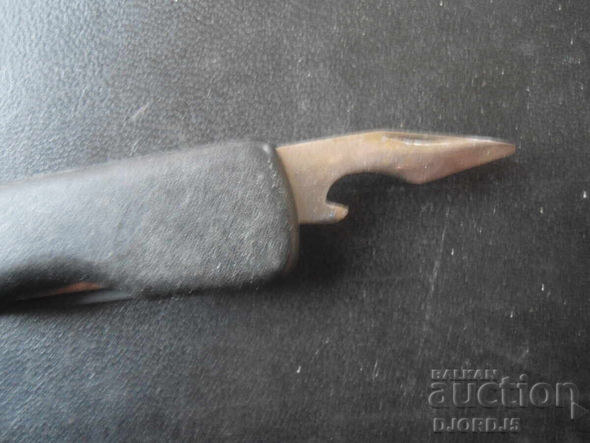 Auction Old pocket leg Auction Old pocket leg