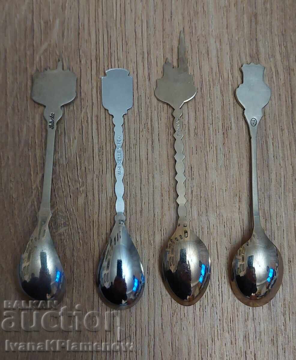 Delivery of Spoons for collectors, 4 pieces