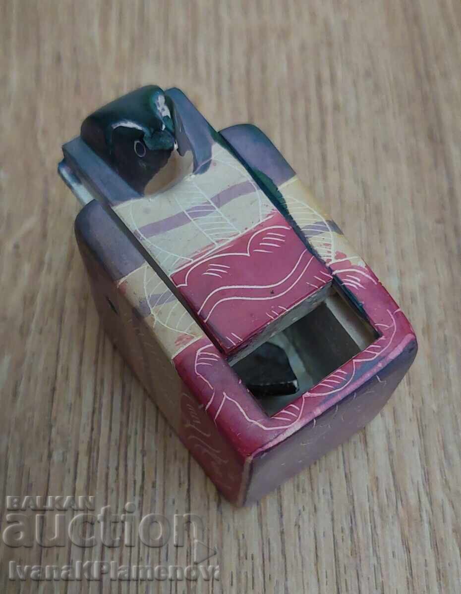 Delivery of Handmade mineral box for connoisseurs Delivery of Handmade mineral box for connoisseurs