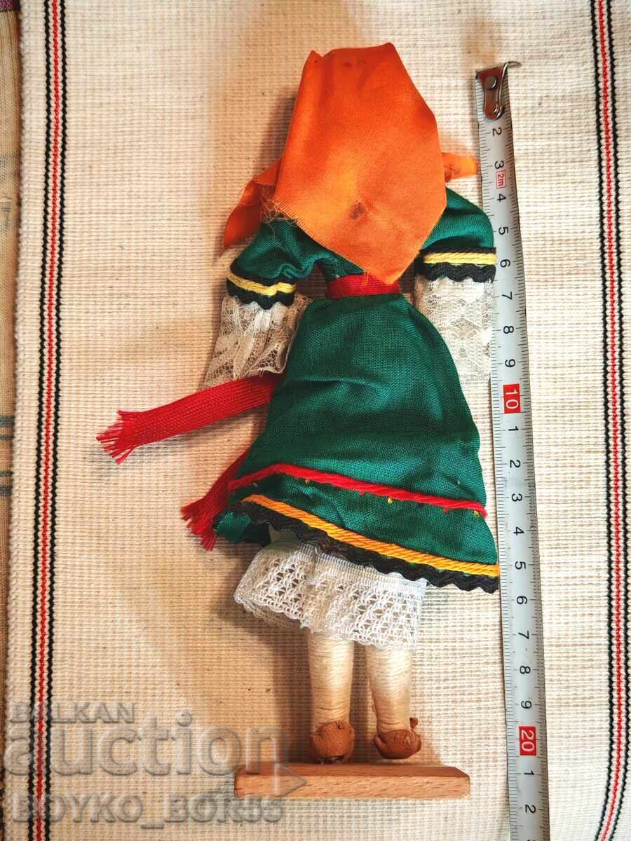 Σοσιαλιστικό Αντικείμενο! Βουλγάρικη Κούκλα με Λαϊκή Φορεσιά ΣΒΧ 1970s με τιμή 35.00 BGN | € 17.90 Σοσιαλιστικό Αντικείμενο! Βουλγάρικη Κούκλα με Λαϊκή Φορεσιά ΣΒΧ 1970s με τιμή 35.00 BGN | € 17.90