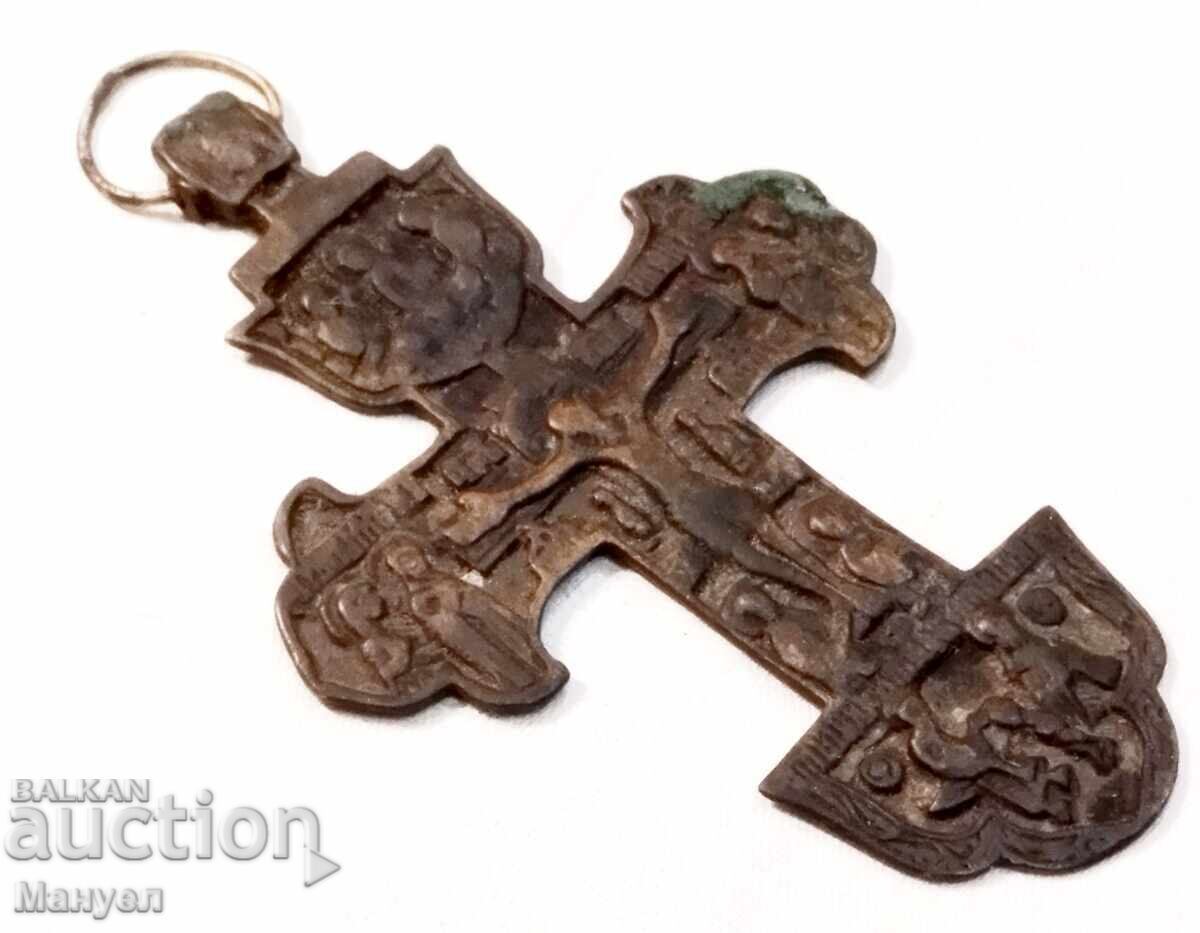 Παράδοση Μεγάλος, παλιός σταυρός στήθους