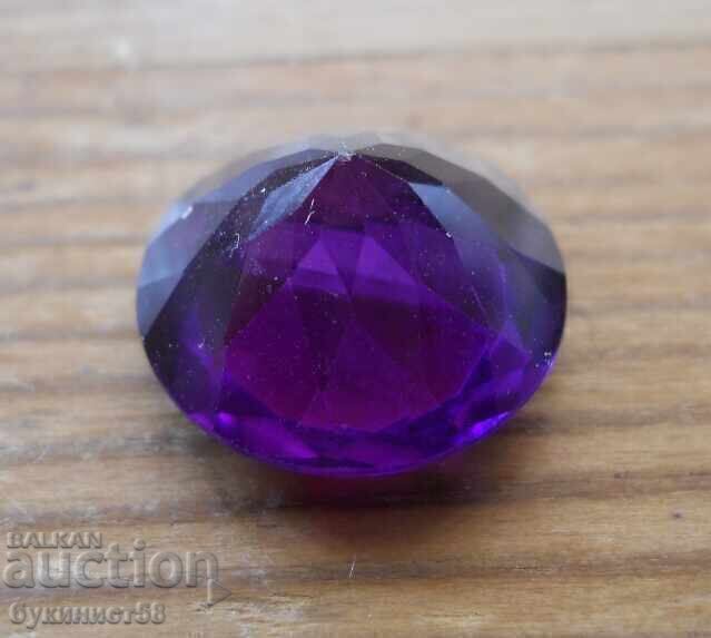 Auction  Faceted Semi-Precious Gemstone - Amethyst - 9.5 ct