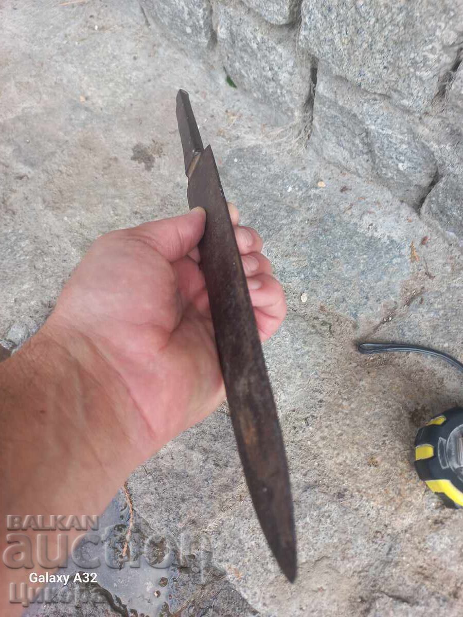 ΠΑΛΙΟ ΣΦΥΡΗΛΑΤΟ ΛΕΠΙΔΙ ΜΑΧΑΙΡΙ ΚΑΡΑΚΟΥΛΑΚ - 5