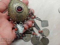 Trepka, Bijuterie renascentistă, săculeț, monede otomane, coral