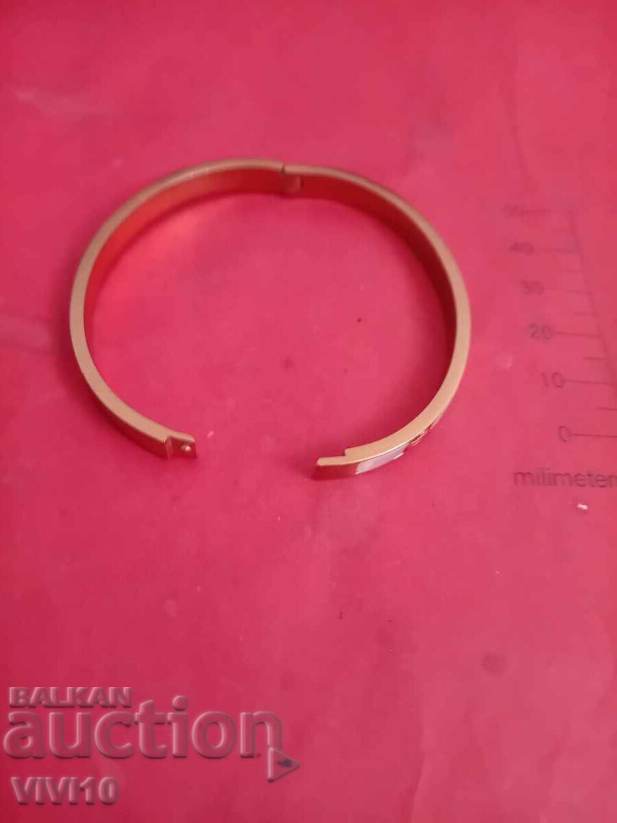 Delivery of Antique bracelet, Gold plating and mother-of-pearl Delivery of Antique bracelet, Gold plating and mother-of-pearl
