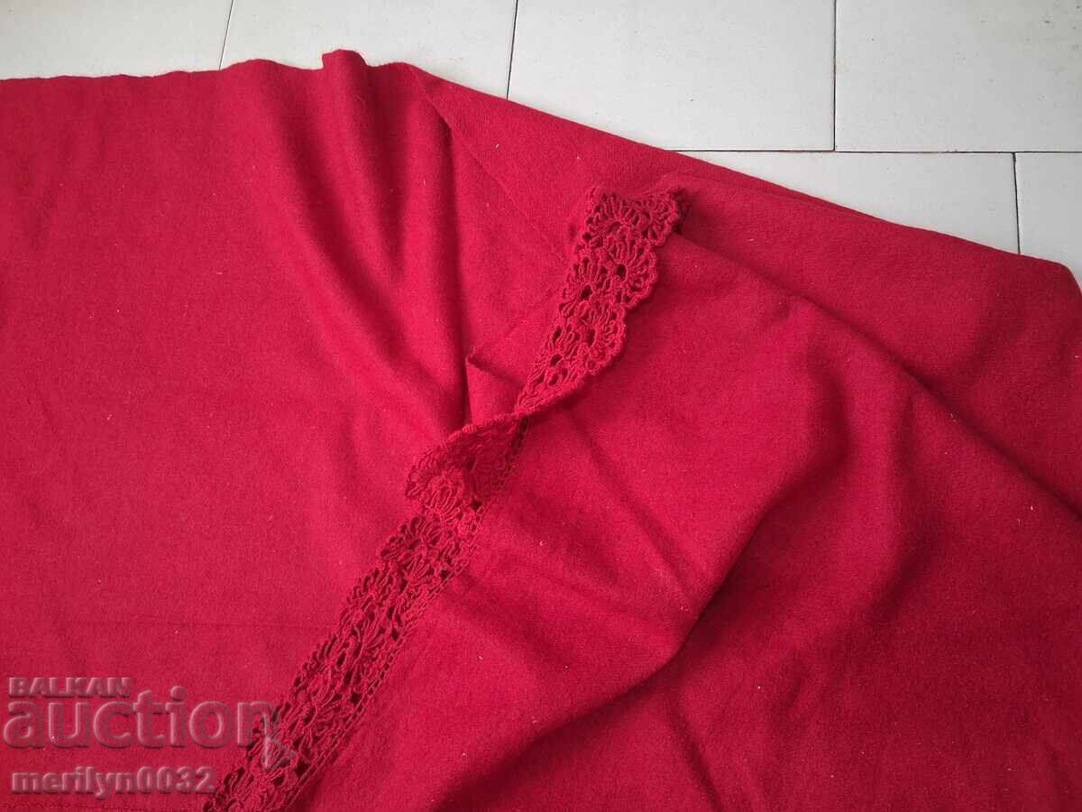 Παλιά μάλλινη κουβέρτα κρεβατιού από κόκκινο τσόχα με δαντέλα - 7 Παλιά μάλλινη κουβέρτα κρεβατιού από κόκκινο τσόχα με δαντέλα - 7