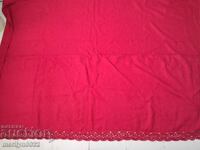 Cuvertură de pat veche din lână, postav roșu, cu dantelă