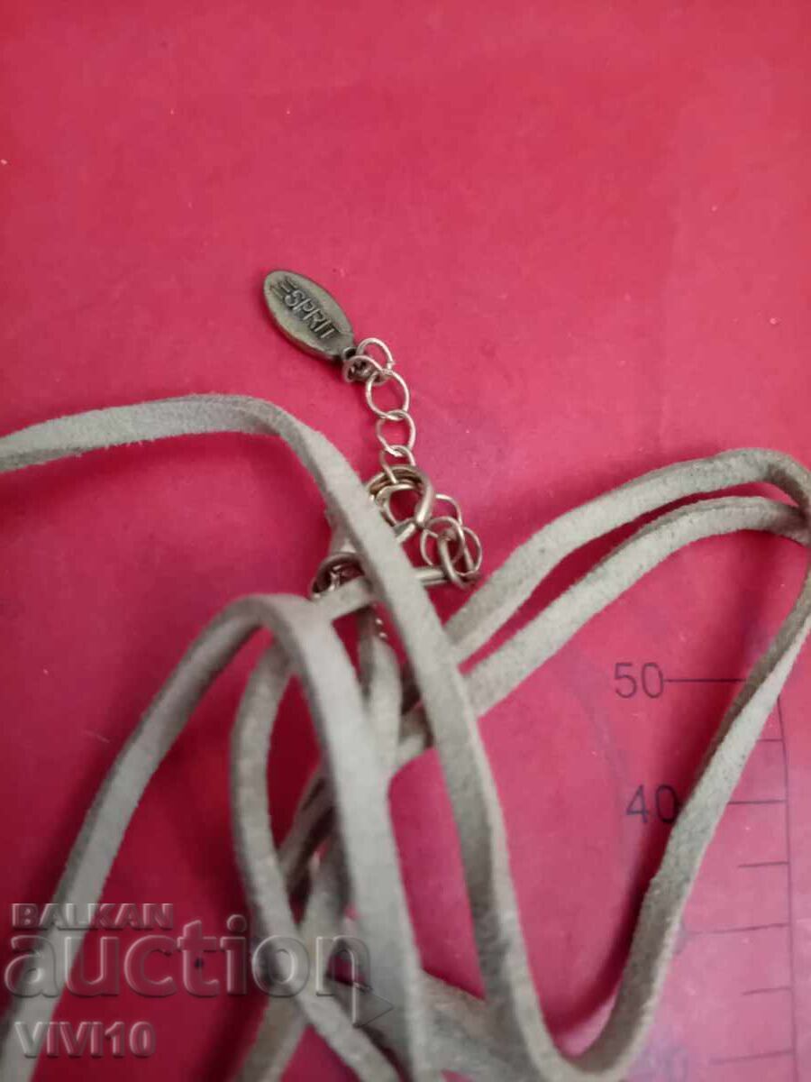 Старинно колие, esprit,естествени камъни с цена € 15.00 | 29.34 лв. Старинно колие, esprit,естествени камъни с цена € 15.00 | 29.34 лв.