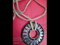 Colier vechi, esprit, pietre naturale