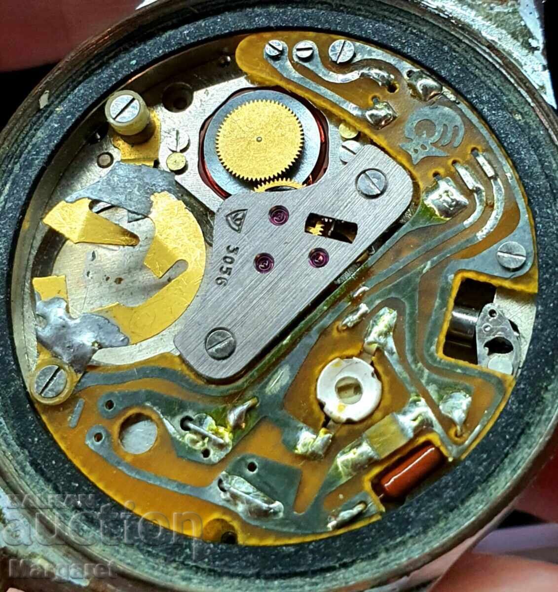 Delivery of Chaika Quartz Watch Delivery of Chaika Quartz Watch