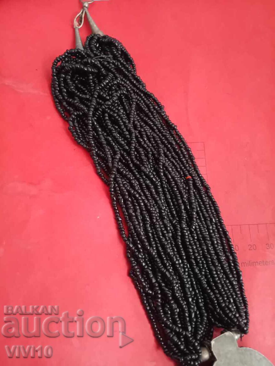 Δημοπρασία Αρχαίο κολιέ με καρνεόλιο