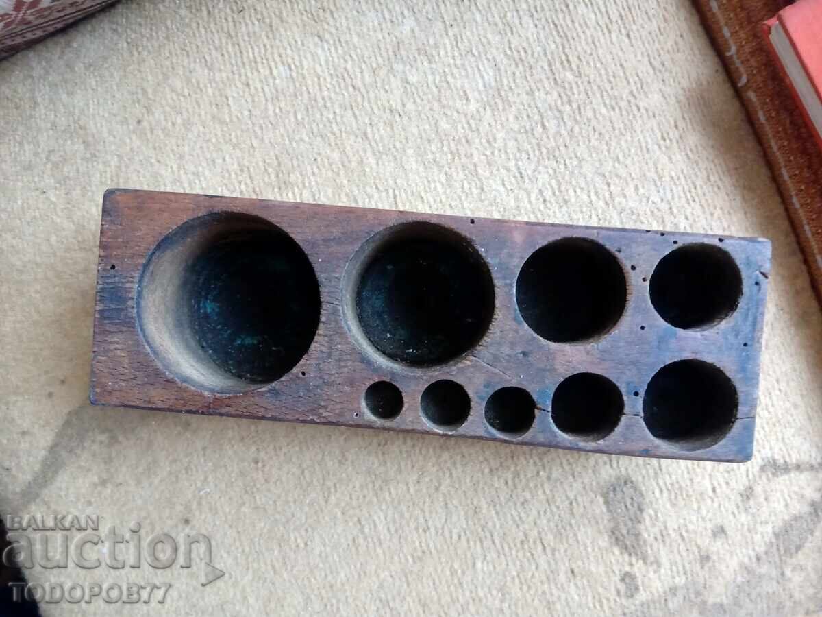 Livrarea Multe greutăți vechi, pentru cântar Livrarea Multe greutăți vechi, pentru cântar