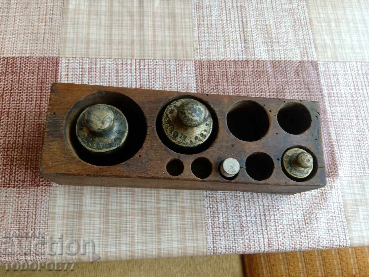 Multe greutăți vechi, pentru cântar - 5 Multe greutăți vechi, pentru cântar - 5