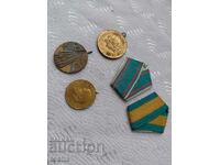 Παρτίδα παρασημοφοριών, μετάλλια, σήματα στήθους. BZC