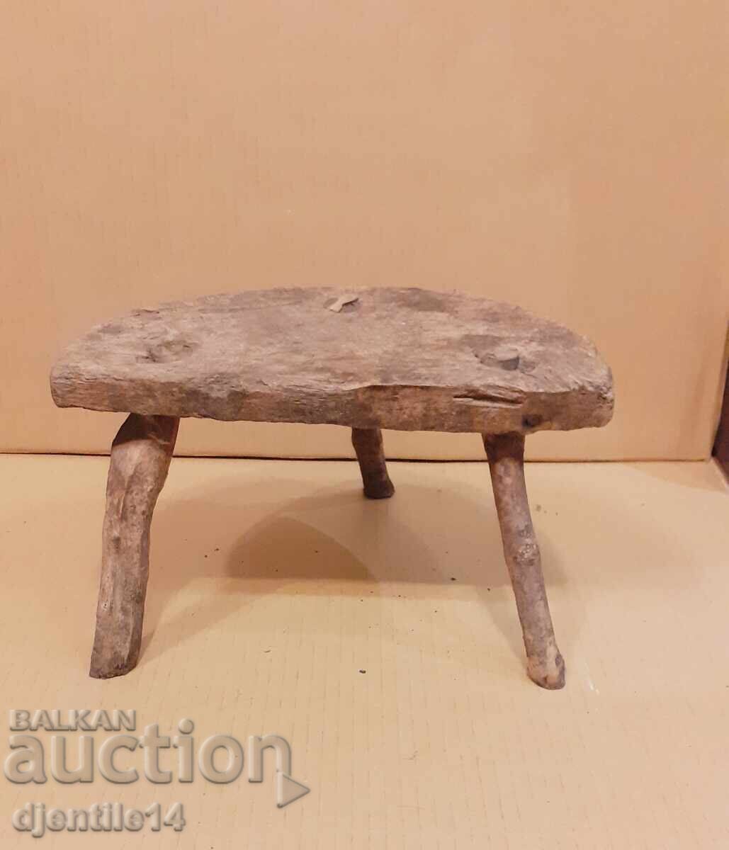 Three-legged wooden stool - 5
