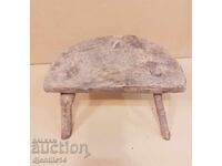 Столче трикрако дървено