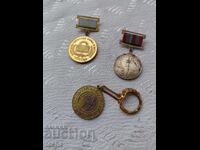 Παρτίδα παρασημοφοριών, μετάλλια, σήματα στήθους. BZC