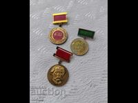 Παρτίδα παρασημοφοριών, μετάλλια, σήματα στήθους. BZC