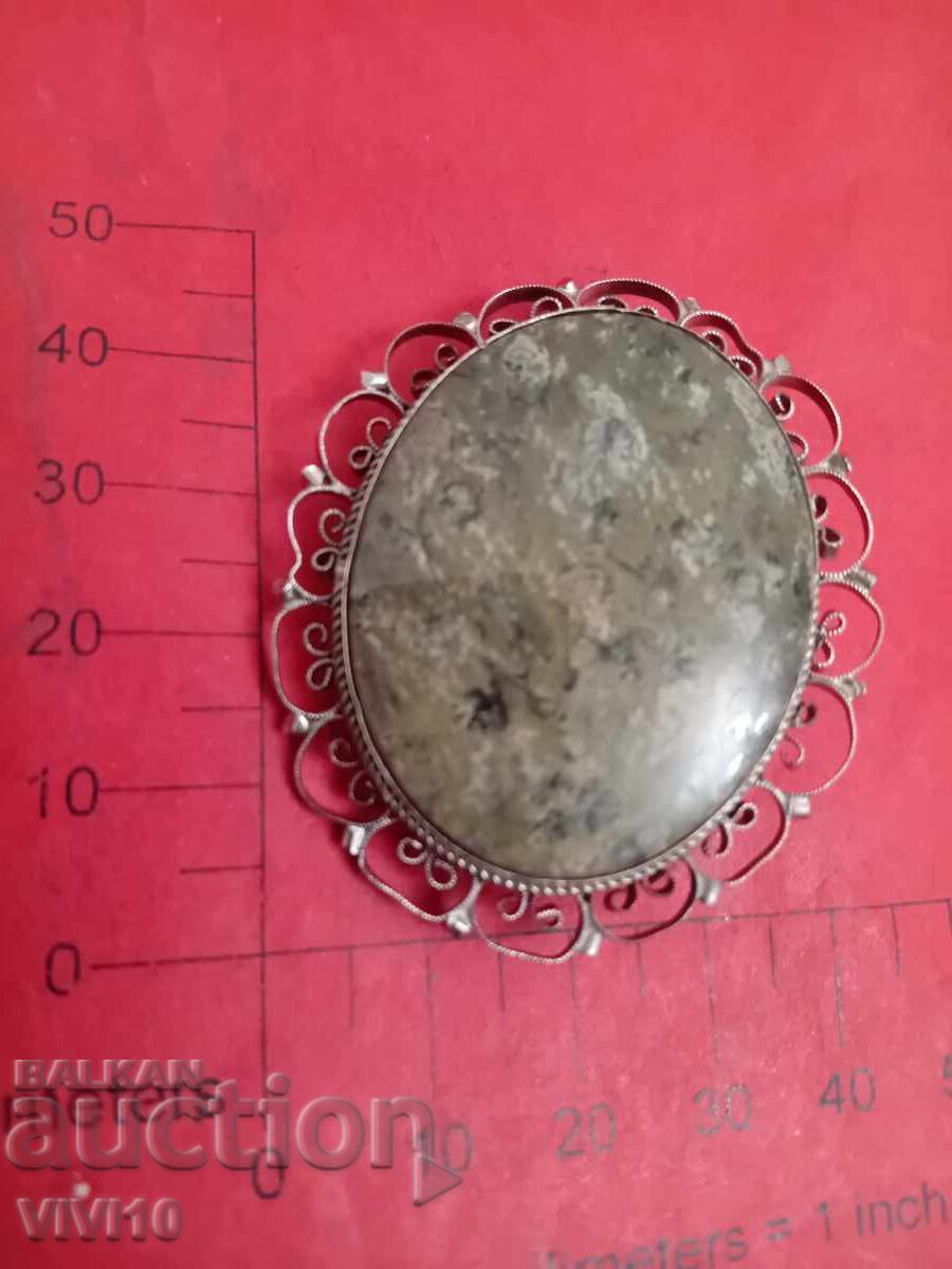 Antique brooch green marble