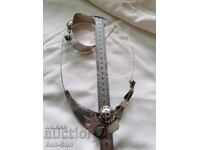 Necklace and bracelet made of silver