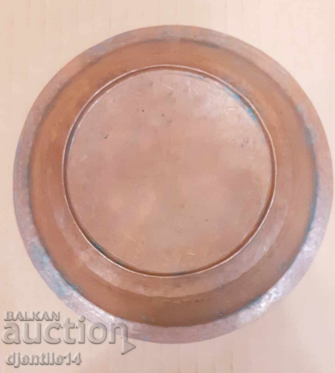 Δίσκος χάλκινος με τιμή € 10.00 | 19.56 BGN