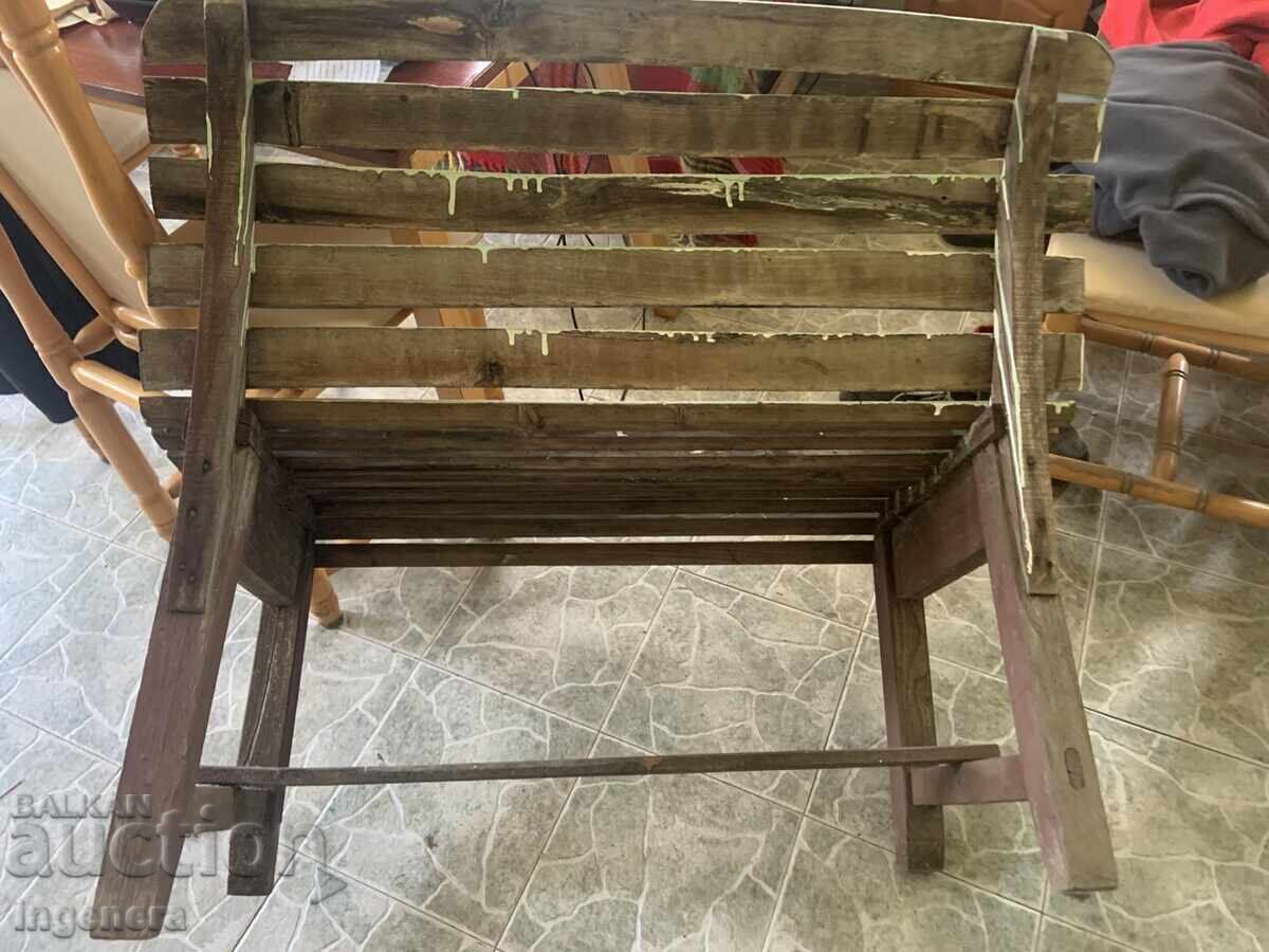 Delivery of OLD GARDEN WOODEN BENCH FOR TWO OLD LOVERS