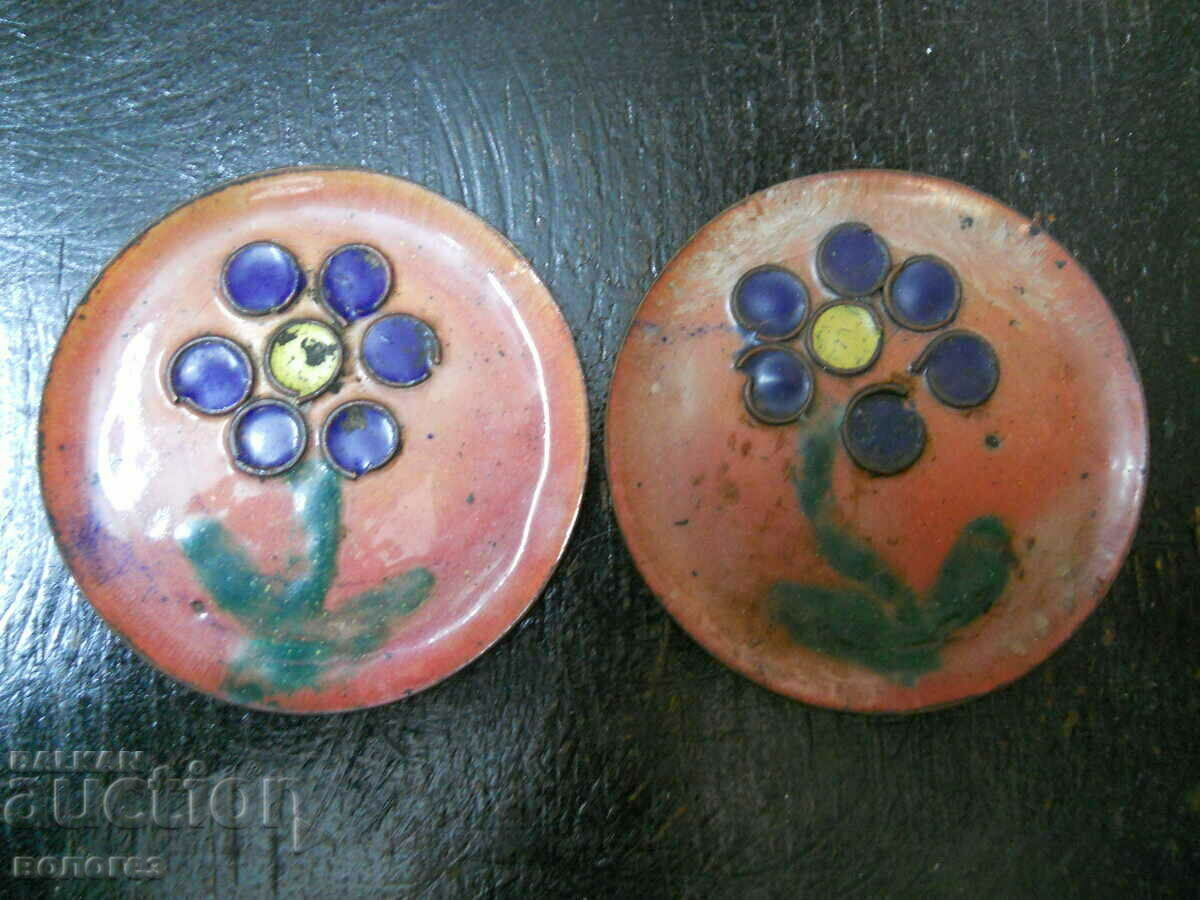 Copper enamel plates with floral motifs