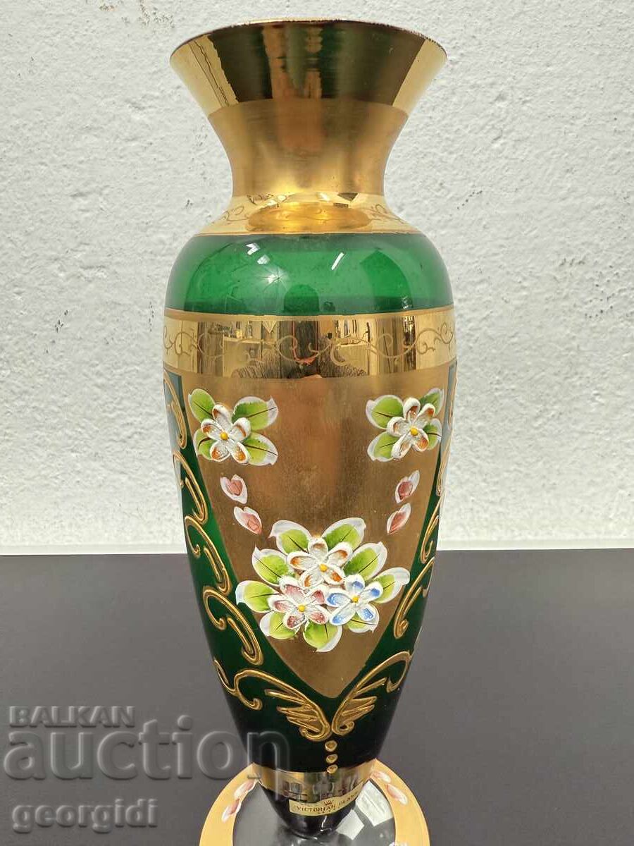 Bohemian glass vase in "Victorian" style. No. 7600 - 6 Bohemian glass vase in "Victorian" style. No. 7600 - 6