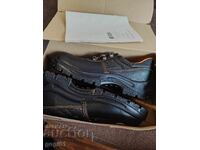 Pantofi de lucru italieni, noi, extrem de rezistenți