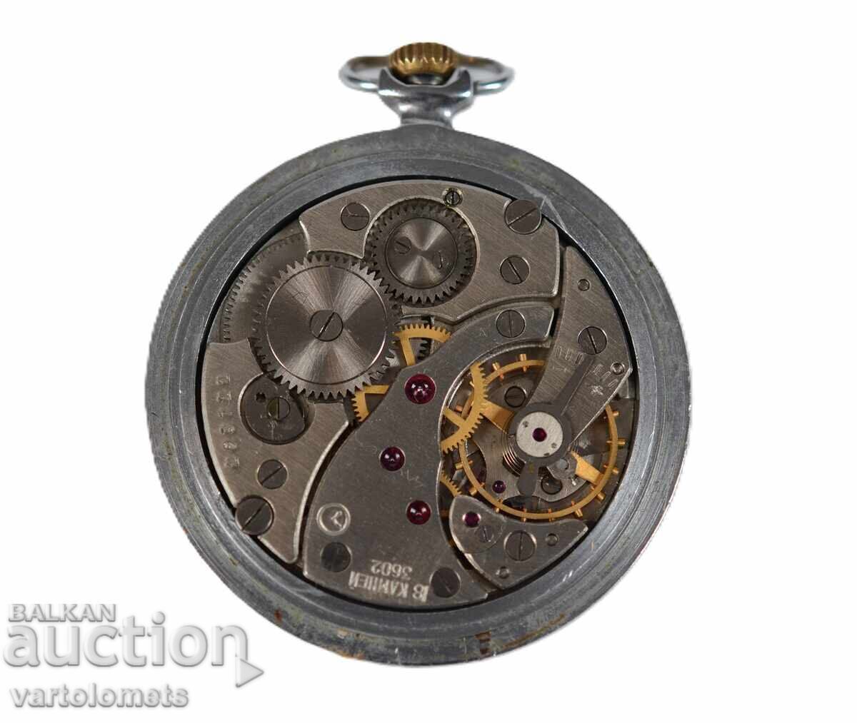 Аукцион Джобен часовник МОЛНИЯ MOLNIJA 18 камъка - не работи Аукцион Джобен часовник МОЛНИЯ MOLNIJA 18 камъка - не работи